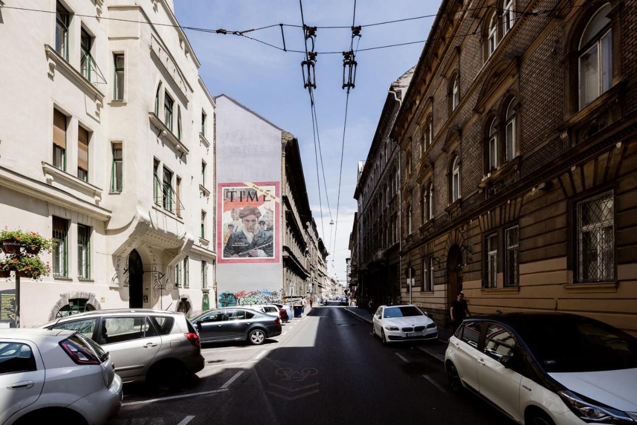 Hungarian Rebelian With Ac Apartment บูดาเปสต์ ภายนอก รูปภาพ