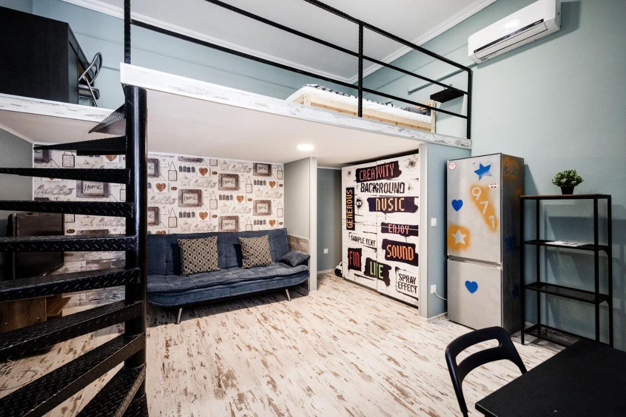 Hungarian Rebelian With Ac Apartment บูดาเปสต์ ภายนอก รูปภาพ
