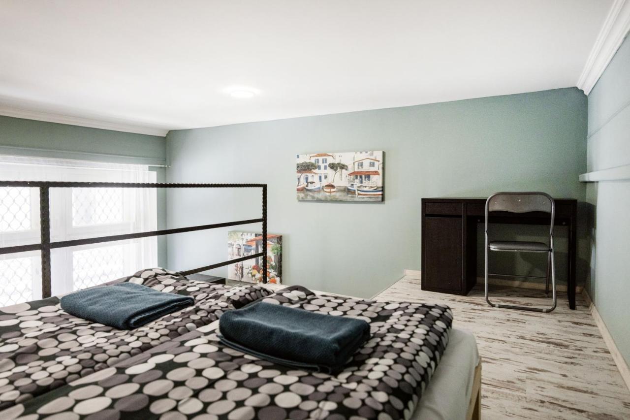 Hungarian Rebelian With Ac Apartment บูดาเปสต์ ภายนอก รูปภาพ